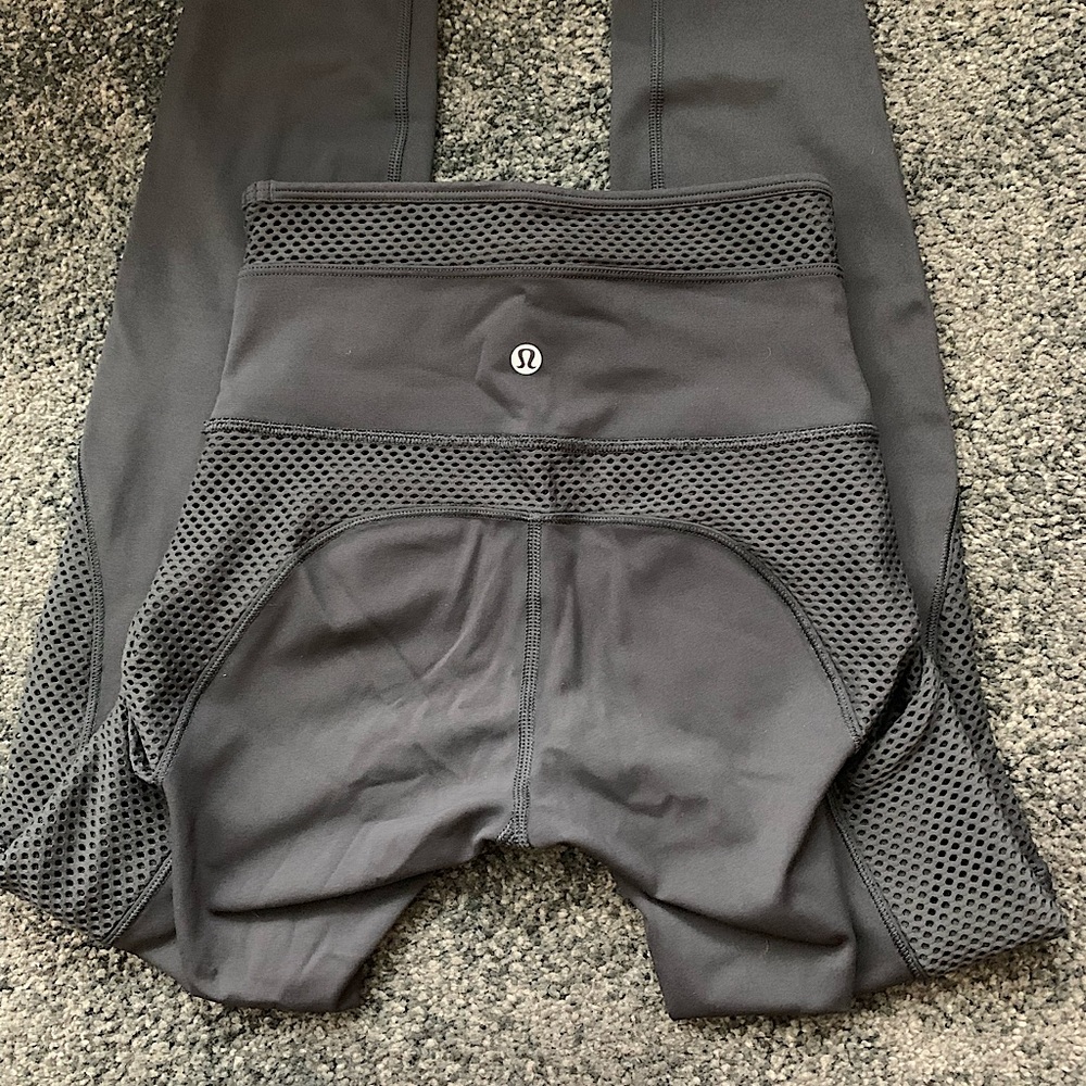 Lululemon Keep Score Tight *28”